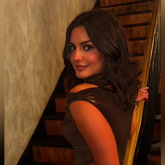 Meet the Posher Other - Meet your Posher, Justina